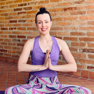 Talita Casagrande - Instrutora de Ioga